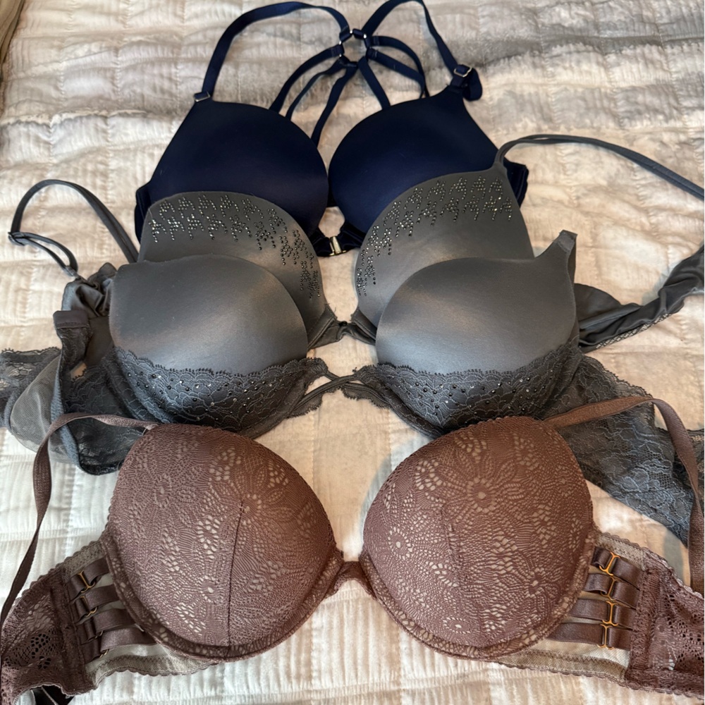 32C Victoria’s Secret bra lot